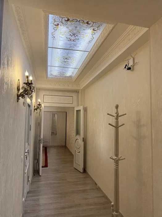 Минор метро 2 комнат ц5 ц2 напротив Алайский базар срочно аренда Киет