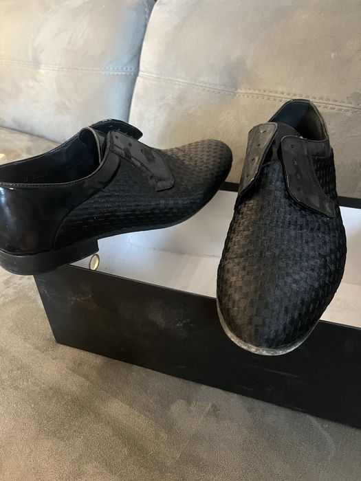 Обувки TEODOR.