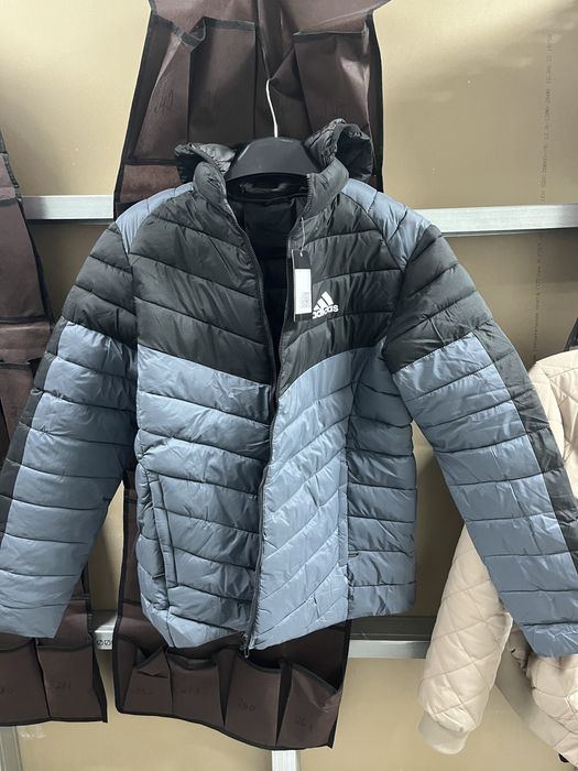 Продам осеннюю куртку