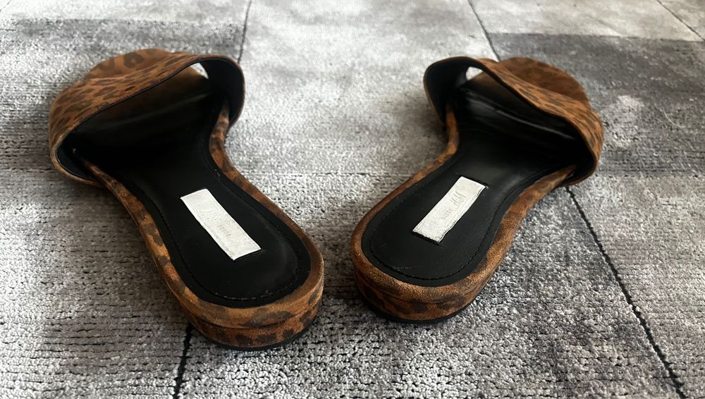 Papuci piele intoarsa H&M 35