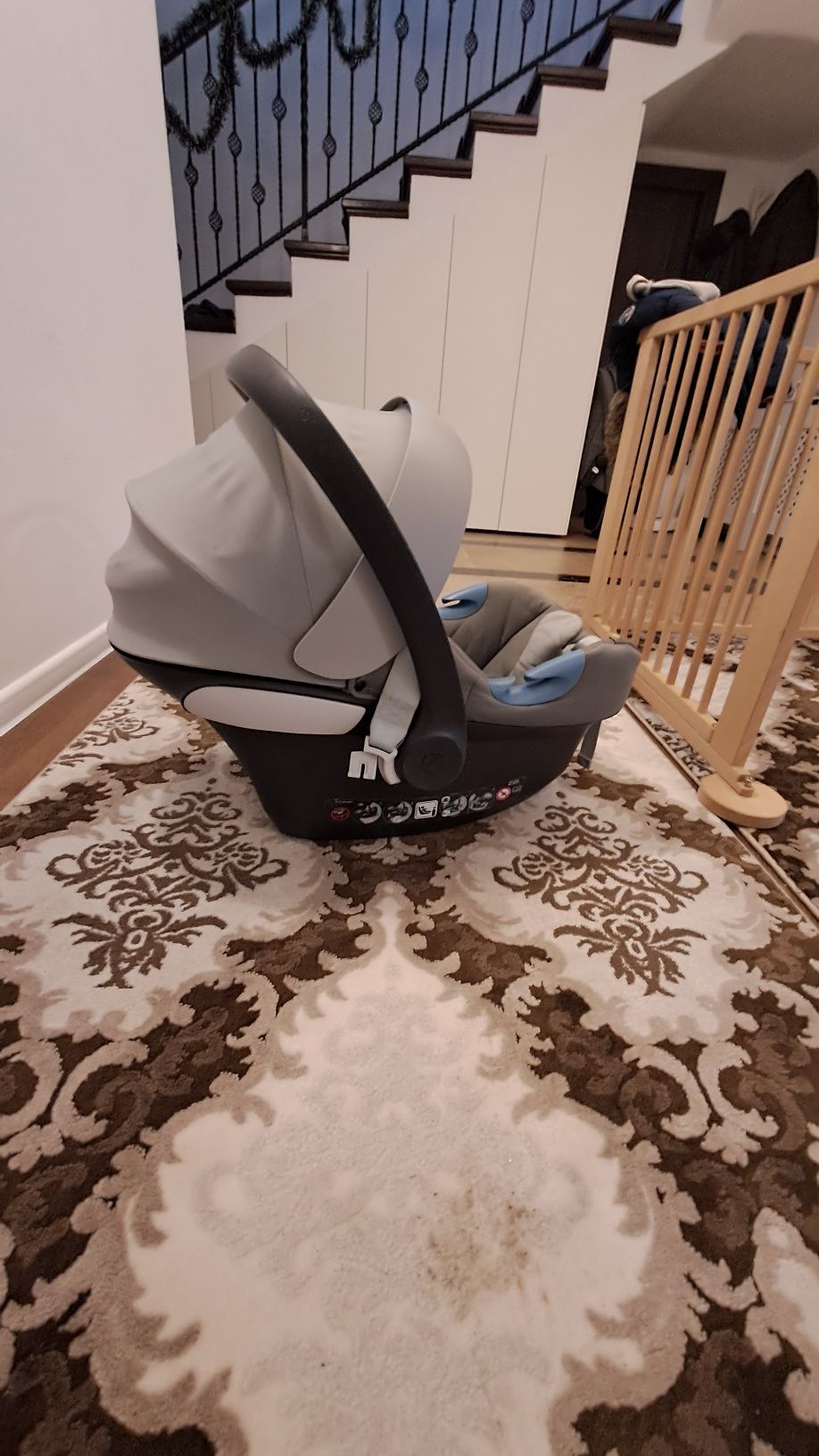 Scoica + Baza ISOFIX ->Cybex