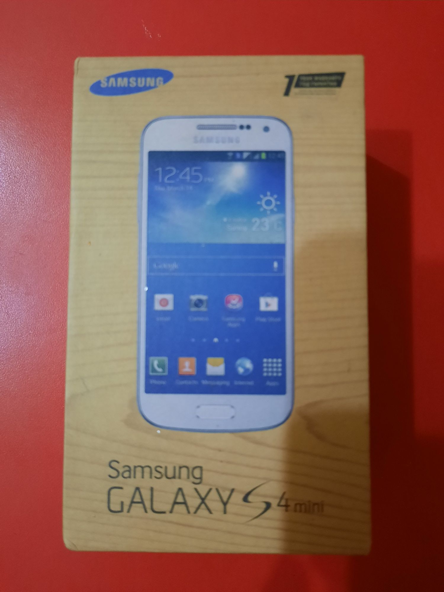 Коробка от телефона Samsung S4mini.