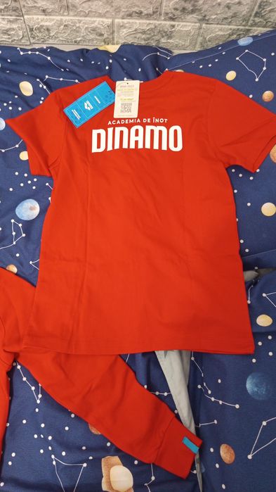 Vând echipament pentru copii original "Dinamo".