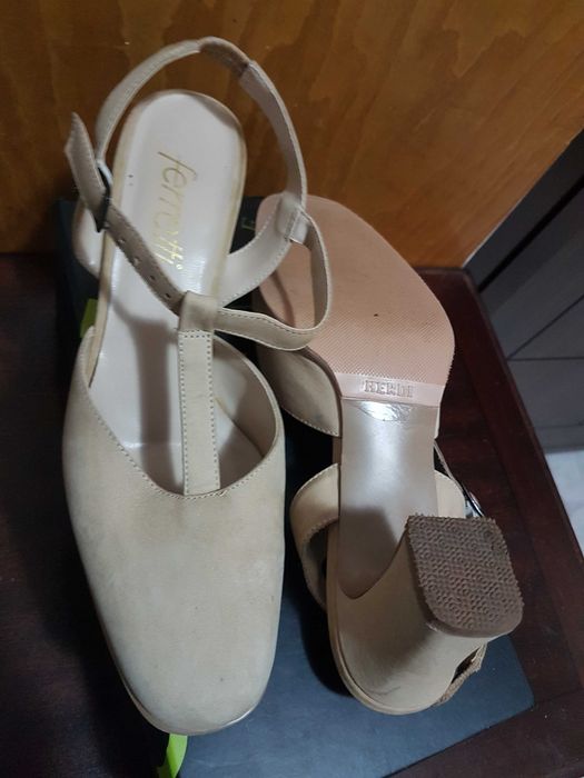 Дамски официални обувки. Ferretti .Made in Italy.
