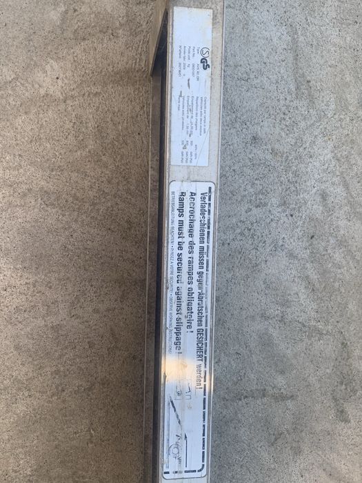 Vand rampi de aluminiu