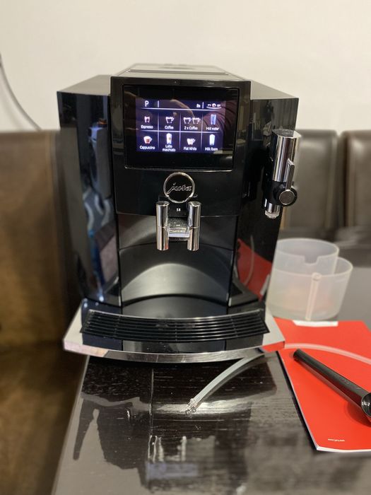 Expresor automat Jura S8