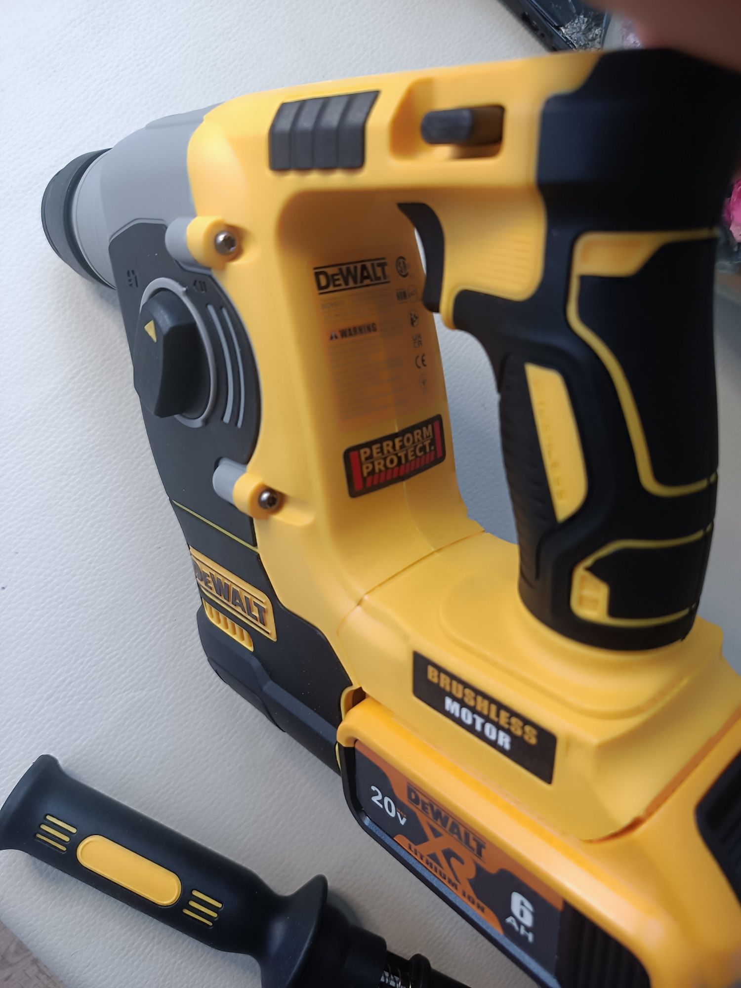 Ciocan rotopercutor Dewalt cu acumulator NOU bortmasina percuție