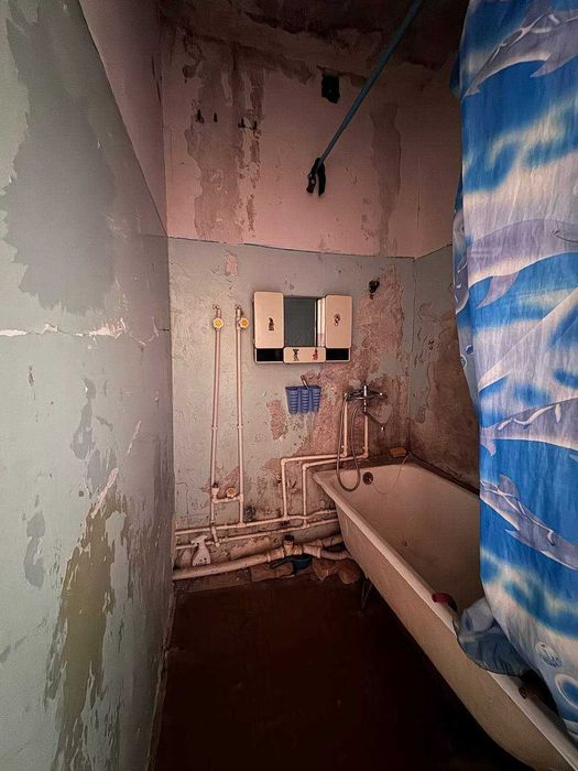 3 хоналик квартира 4 этаж 5 микр, жомий, навруз