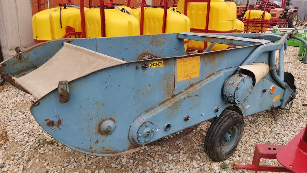 Mașina scos recoltat cartofi