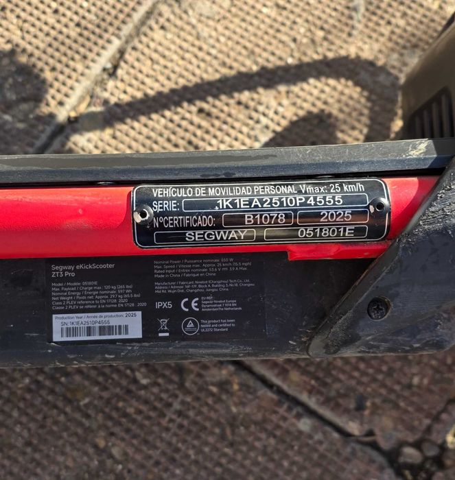 ***УНИКАТ/ГАРАНЦИЯ*** Segaway Kickscooter ZT3 PRO