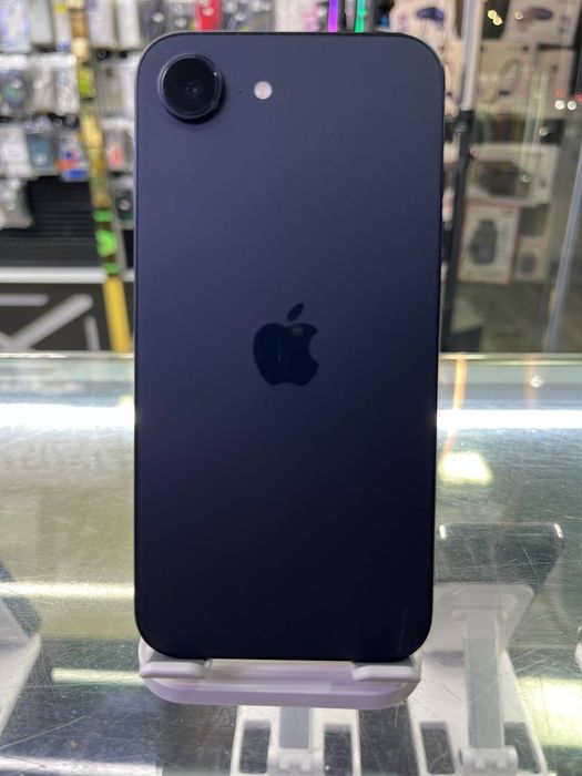 Iphone  16 e (128)