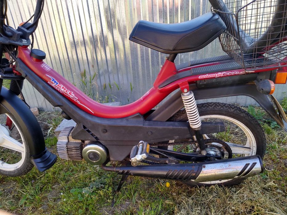 Vand moped Manet Korado 49 cmc  sau scuter Peugeot Ludix One  50 cmc
