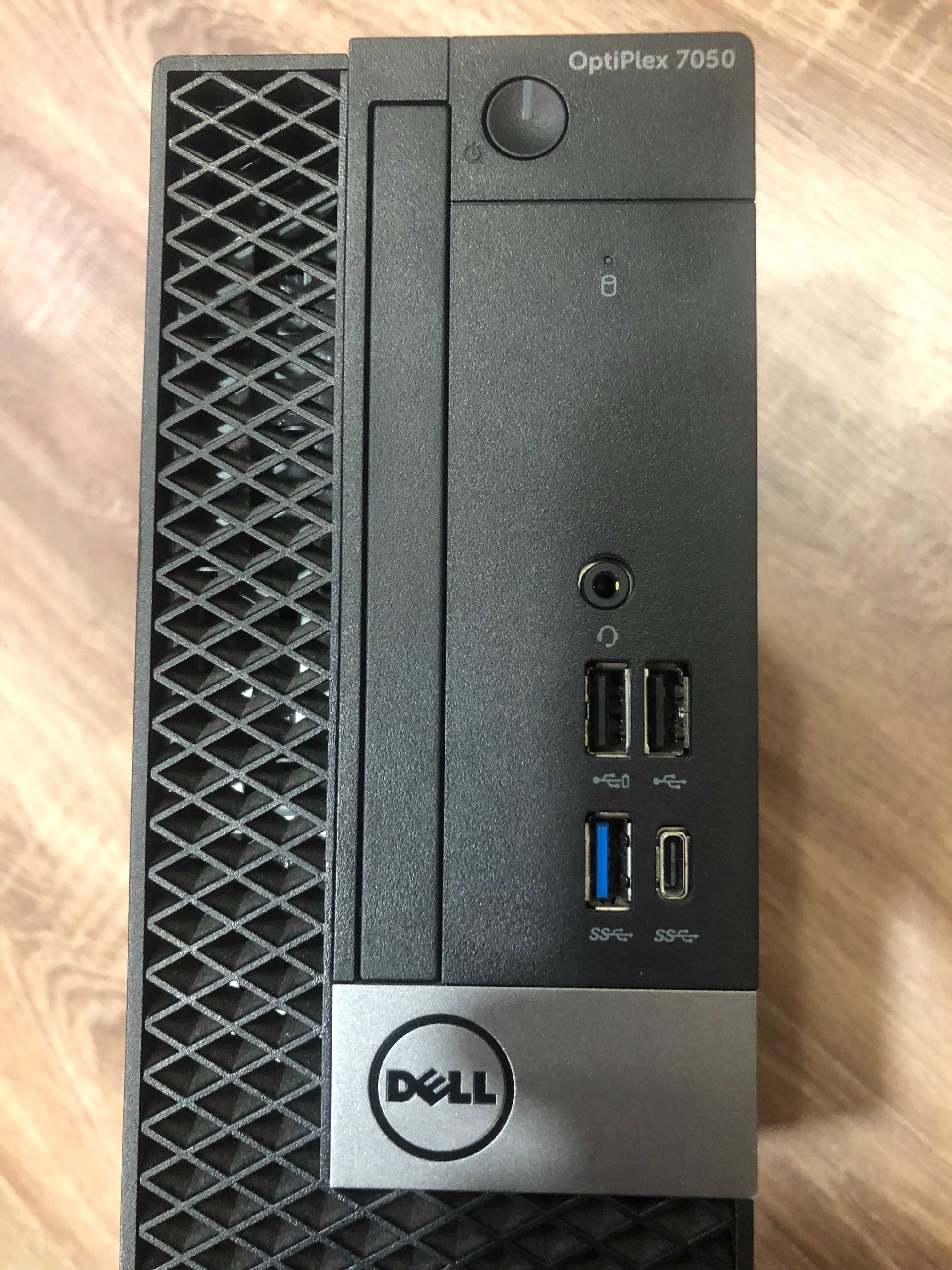 Компактен компютър DELL 7050 SFF (Intel i5-7500, 8GB DDR4, 500GB HDD)