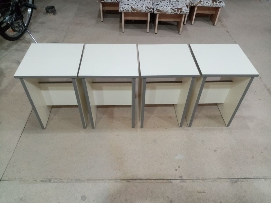 Продам новые кухонные табуретки!