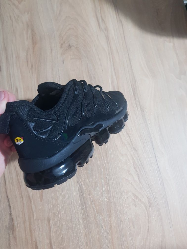 Vapormax Plus Noi