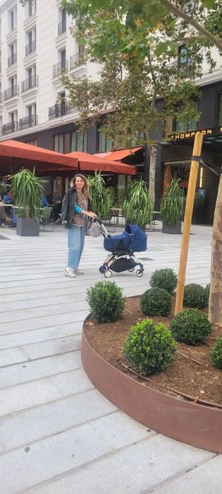 Продавам кош за новородено  и комарник Stokke