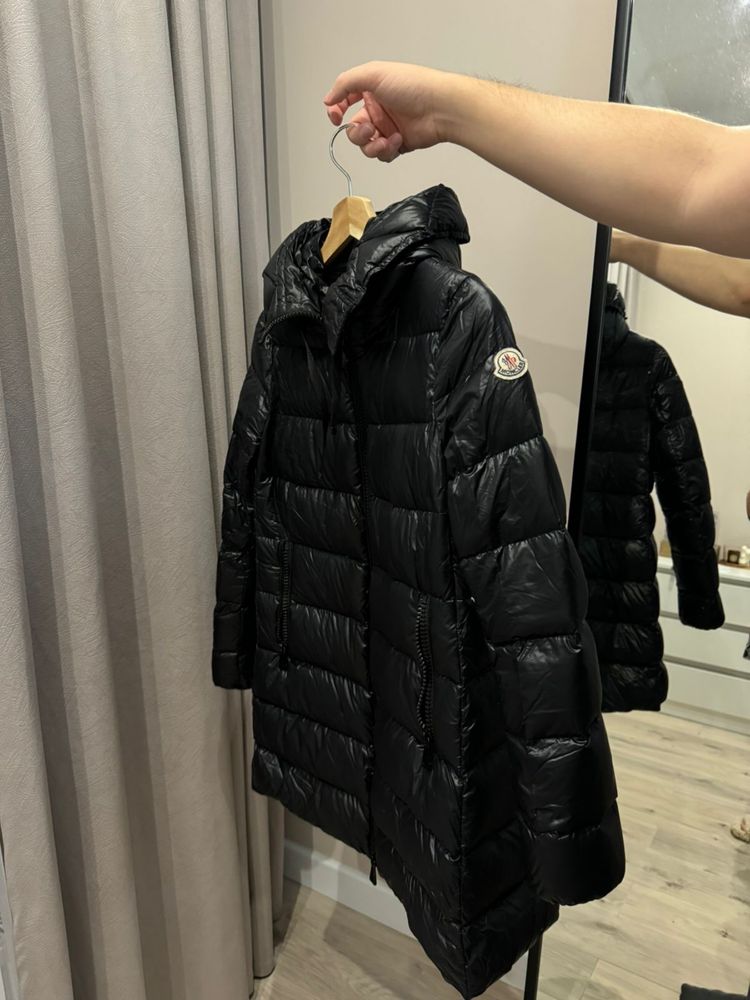 Продам куртку moncler оригинал