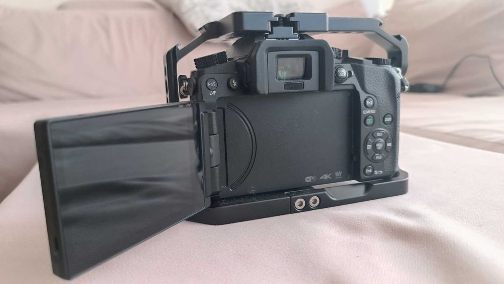 Камера Lumix G7 тяло + аксесоари