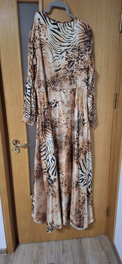 Rochie La Donna lunga bej cu animal print 5XL(50