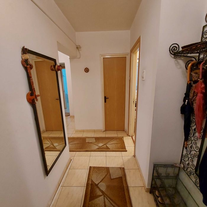 Apartament 3 camere decomandat