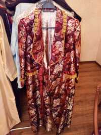 Миллий либос.Национальное платье-халат из японской тафты.Размер 44-46