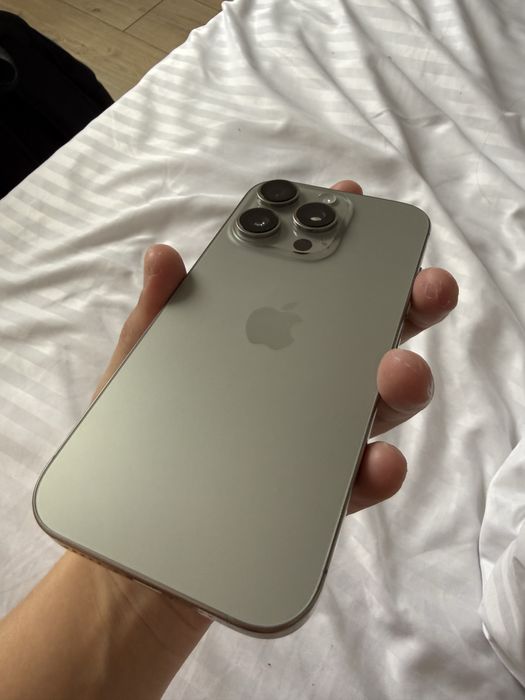 Iphone 16 pro, 128 Titanium