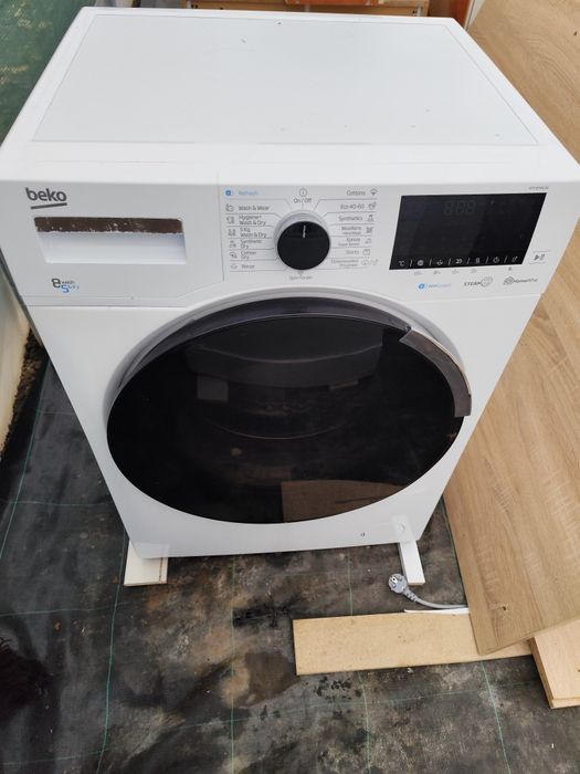 Mașina de spălat rufe cu uscator