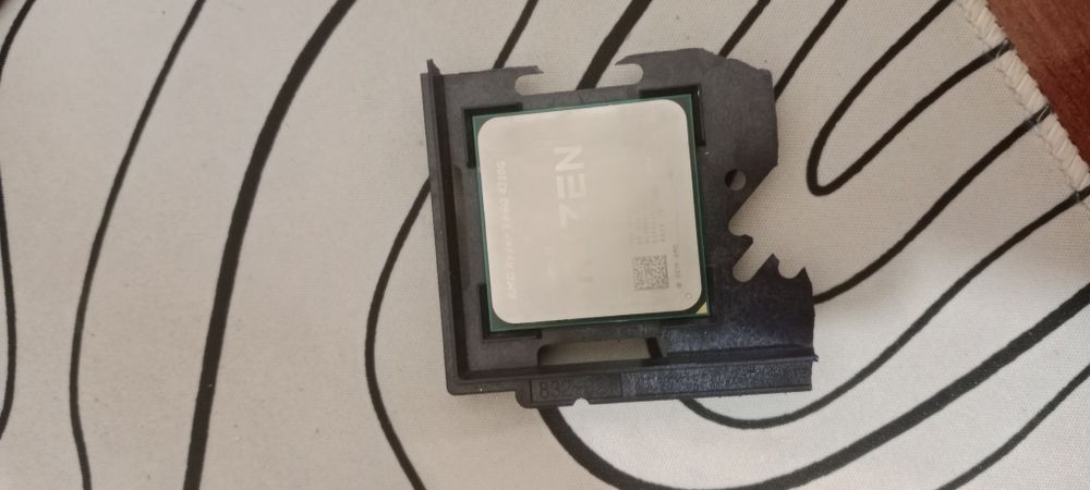 Продаю AMD Ryzen 3 PRO 4350G