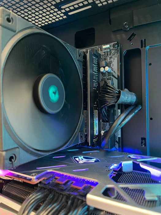 Геймърски компютър AMD Ryzen 9 5900X, RX 6900 XT 16GB, 32GB ram