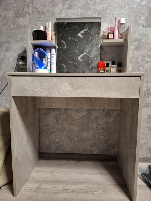 Туалетный столик