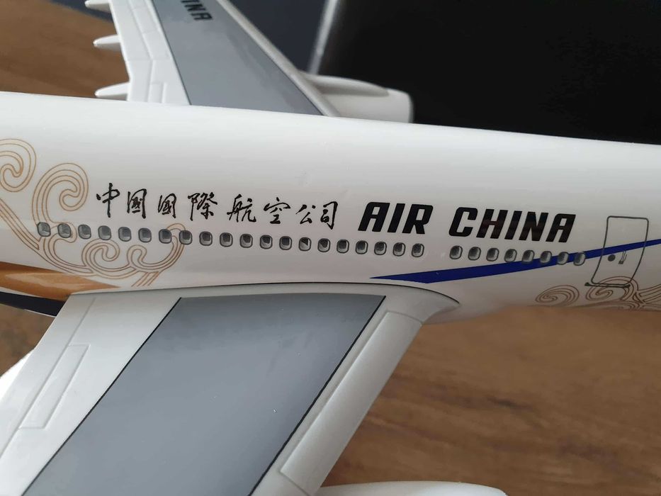 Macheta uriașă de avion Air China cu roti | Perfect pt cadou
