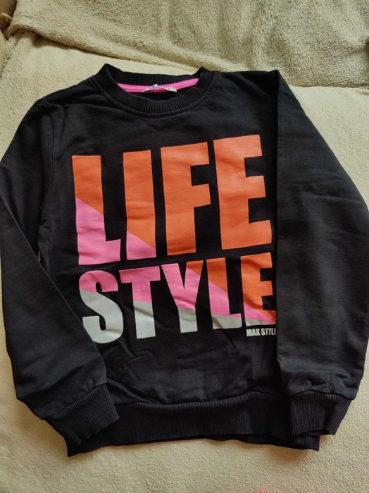 Два спортни екипа за ръст 140см