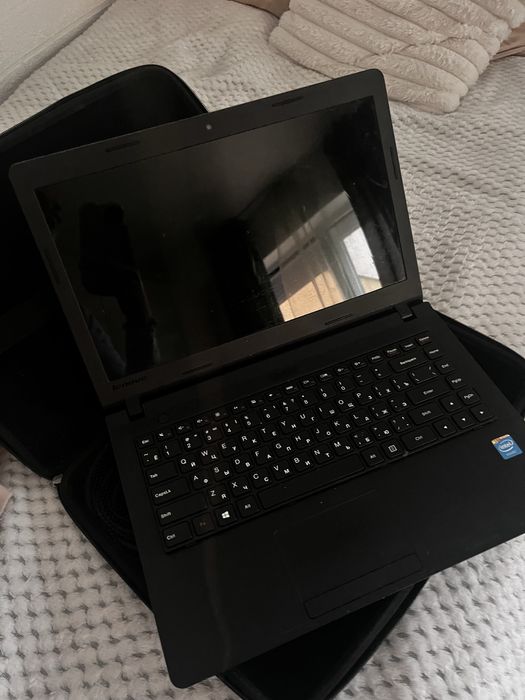 Лоптоп LENOVO използван