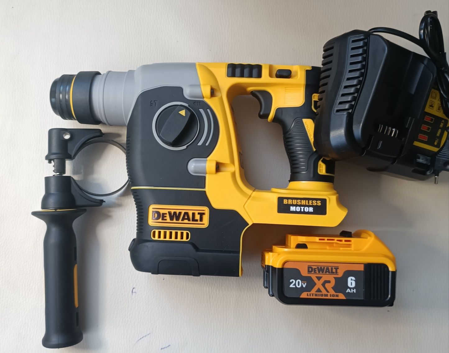 Ciocan rotopercutor Dewalt cu acumulator NOU bortmasina percuție