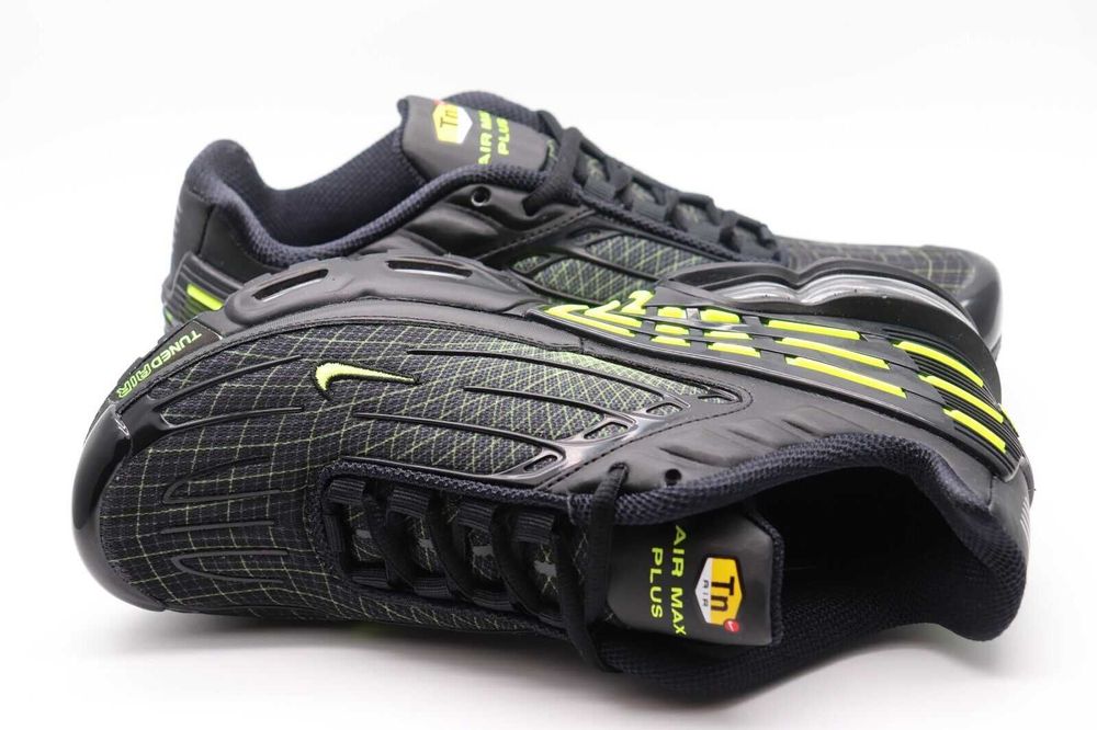 Adidasi Nike Air max plus 3 Spirograph 100% originali-38