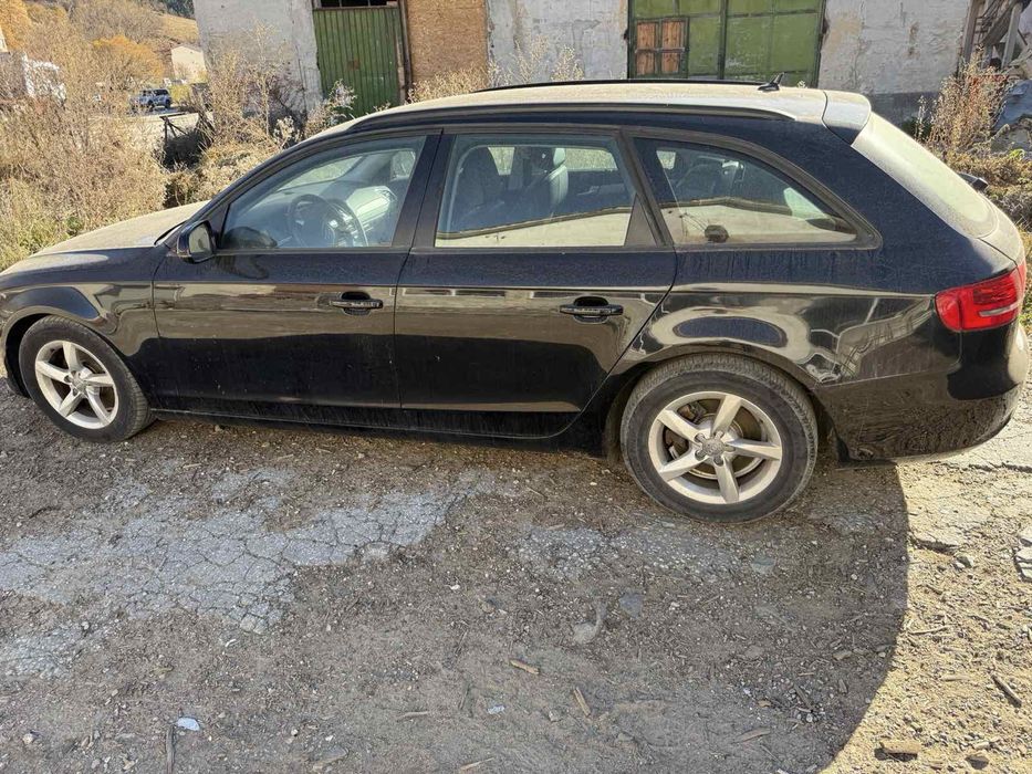 Audi A4 2.0 продава се на части