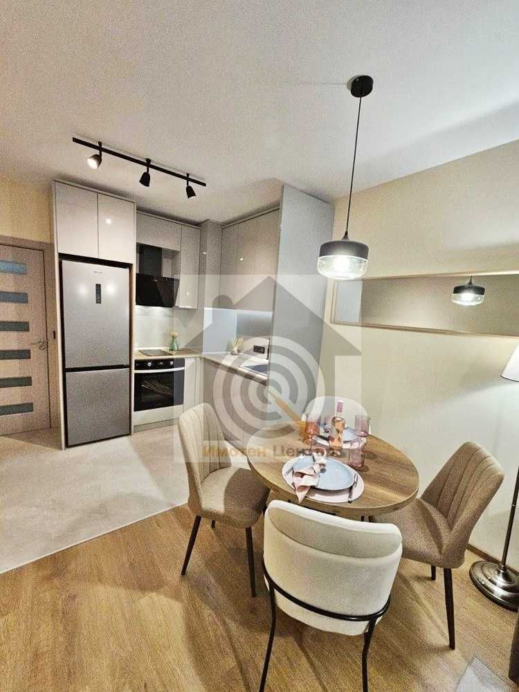 Продава се Двустаен апартамент в София, Малинова долина - 65 кв.м за 3062 €/кв.м - Снимка #2