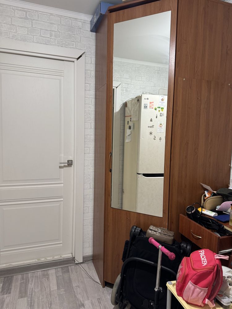 Продам шкафы для прихожей