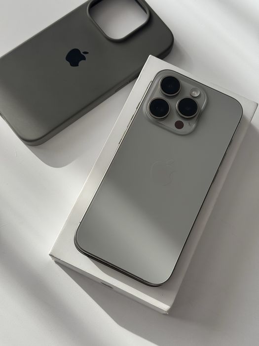 Iphone 15 pro - като нов Natural Titanium, 5G