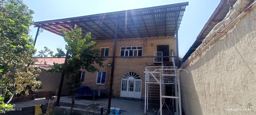 Участка сотилади