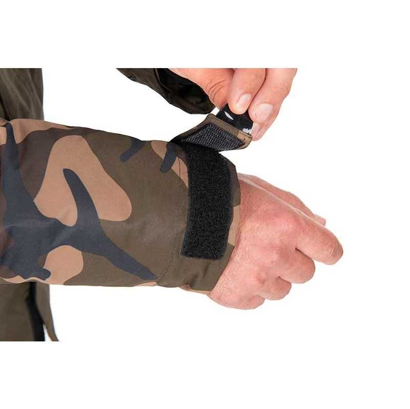 Зимен комплект яке с гащеризон Fox Wintersuit Camo/Khaki