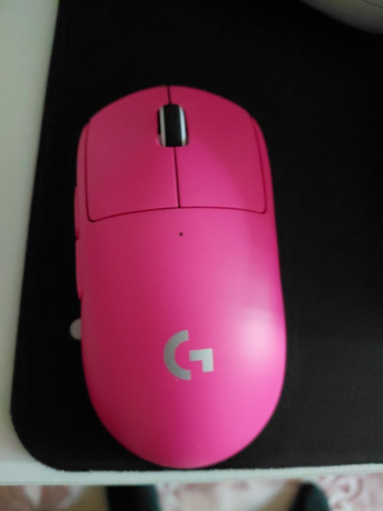 Logitech superlight 2 magenta