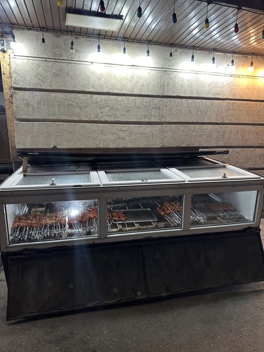 Продам холодильник для кафе