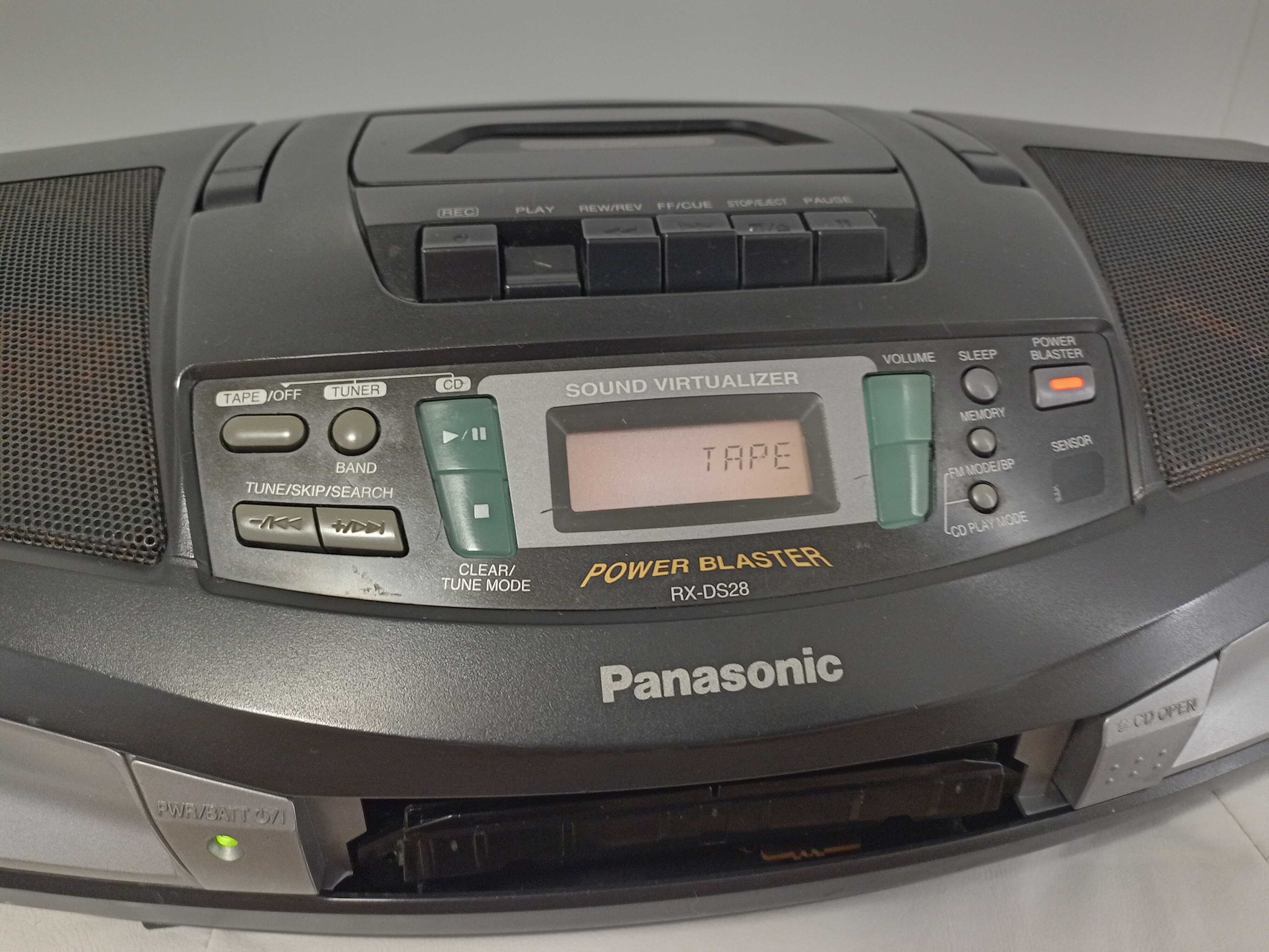 Продавам касетофон Panasonic RX-DS28.