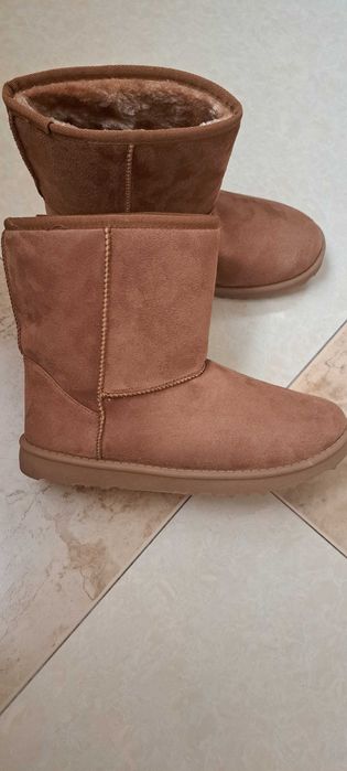 Угги (сапоги утеплённые)