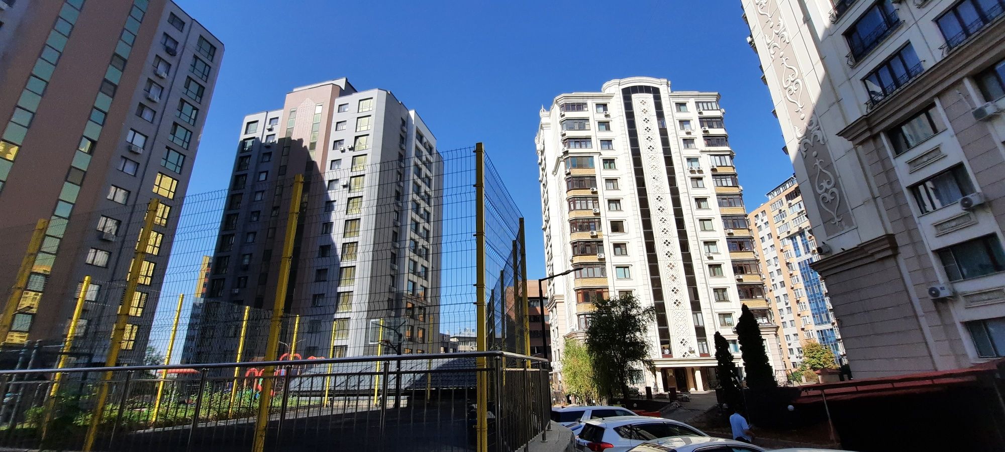 Сдаю 2  ком кв жк Алтын Орда