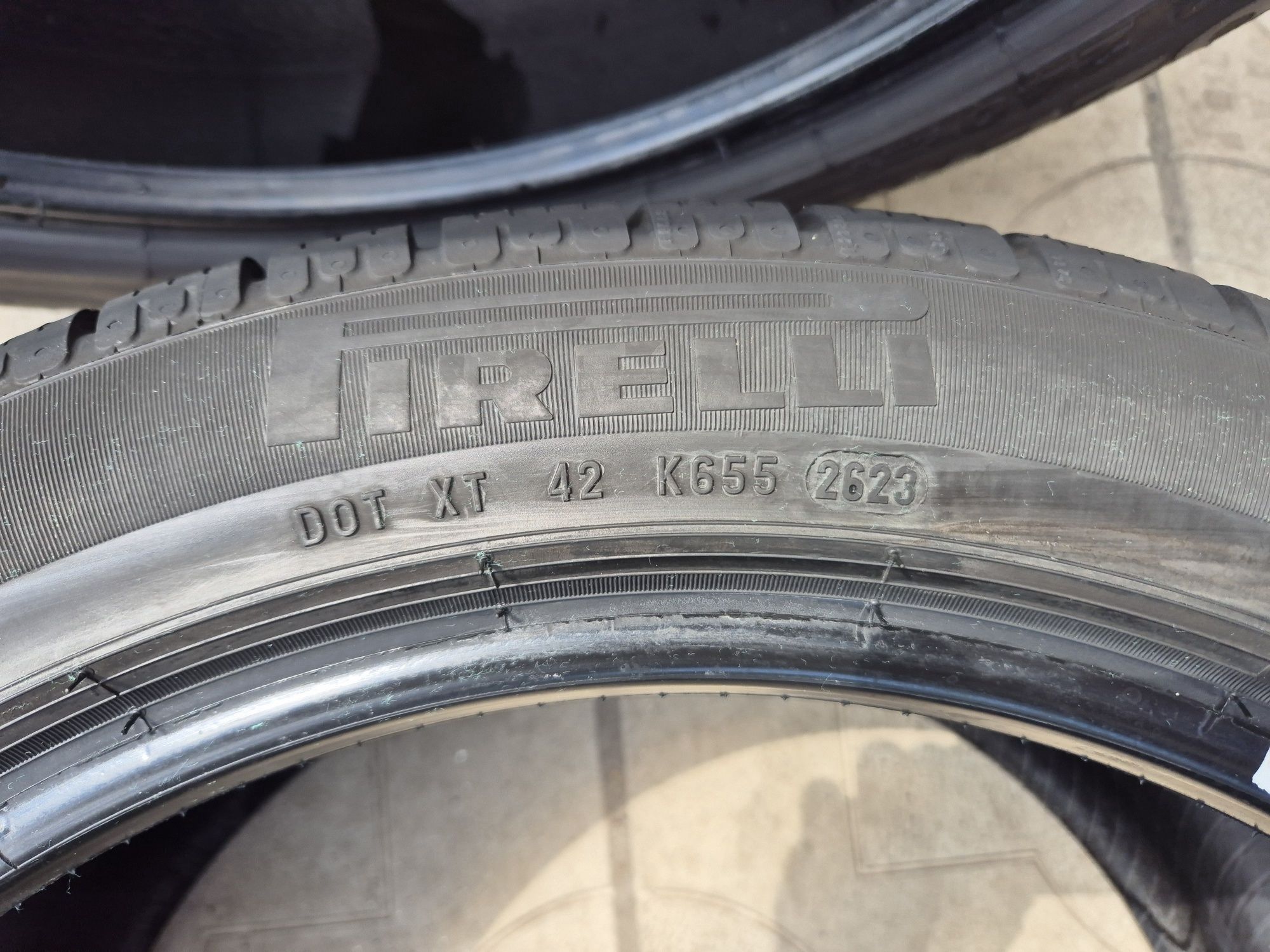 4бр.зимни гуми 255/40/18 99 V Pireli 23г. Като Нови