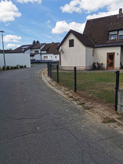 Porti si garduri facem din plasa bordurata