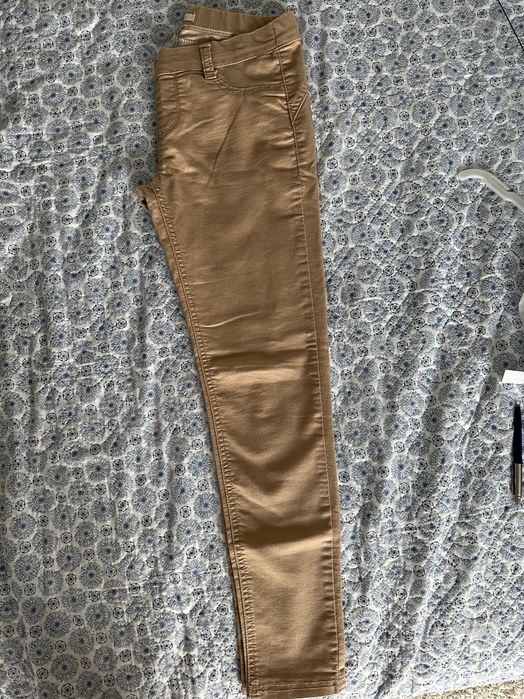 Pantaloni skinny Stradivarius