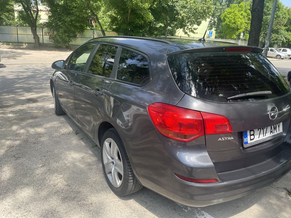 Opel astra J 1.6 GPL Cutie Automata